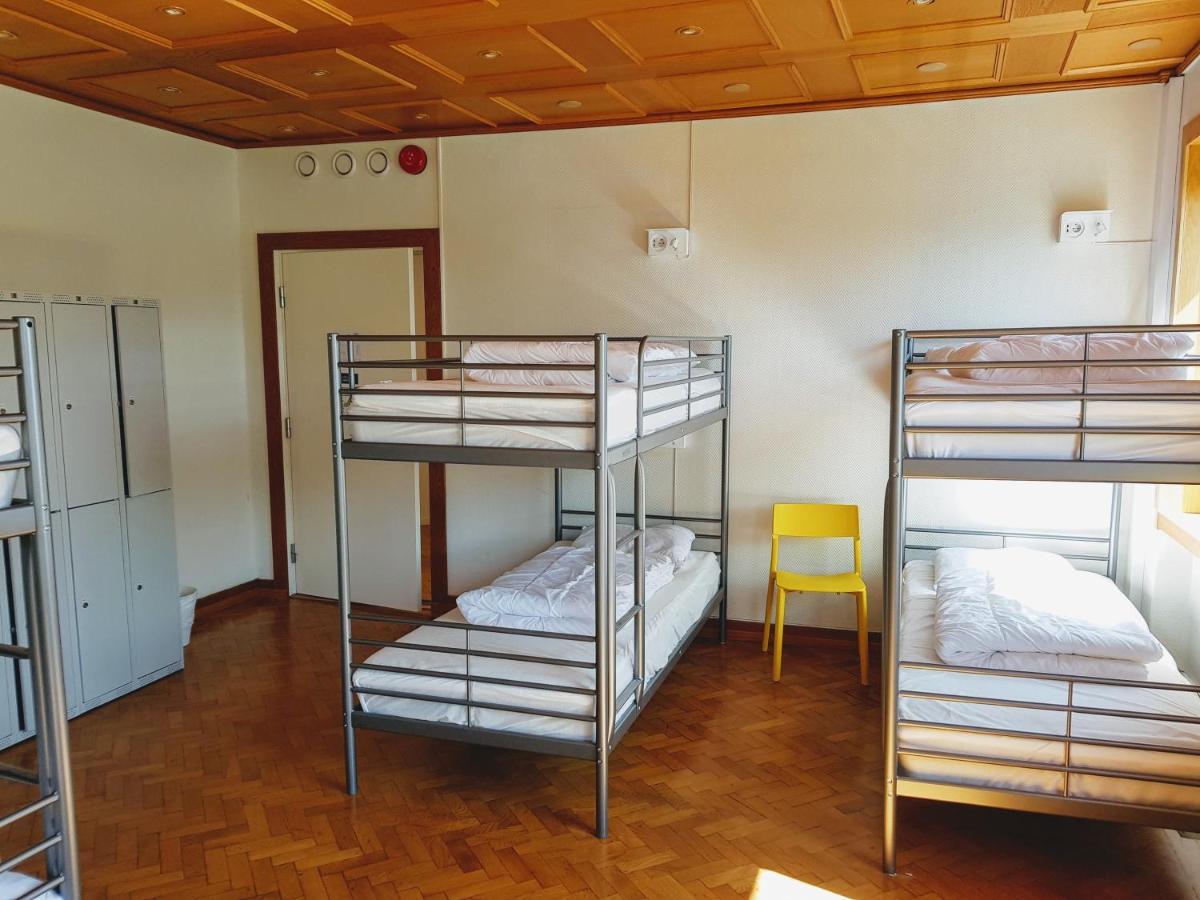 Single Bed 10-Bed Male Dormitory Room