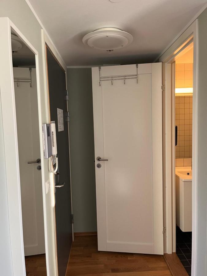 Single Room Bathroom