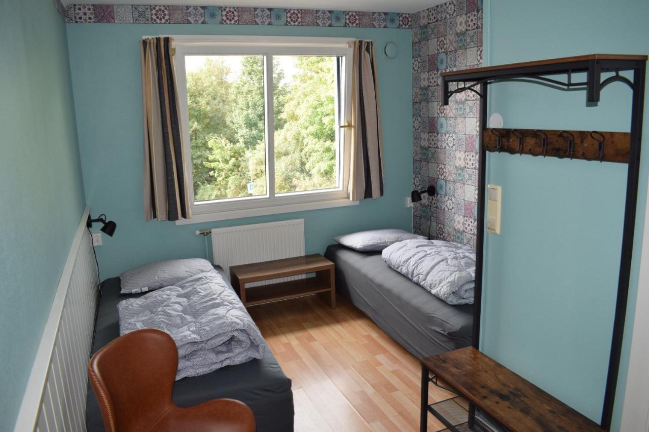 Tweepersoonskamer met 2 Aparte Bedden