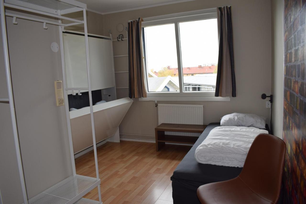 Driepersoonskamer met Eigen Badkamer
