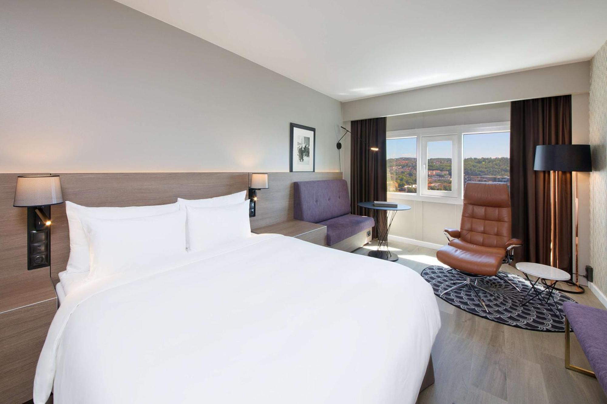 Superior Room City View