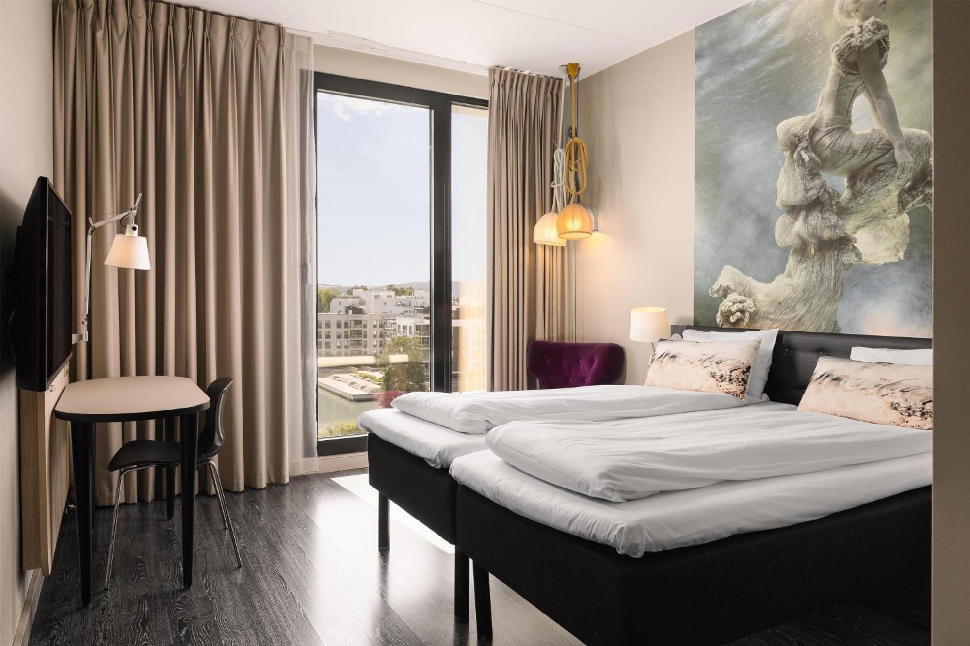 Twin Room,1686440427:JPEG