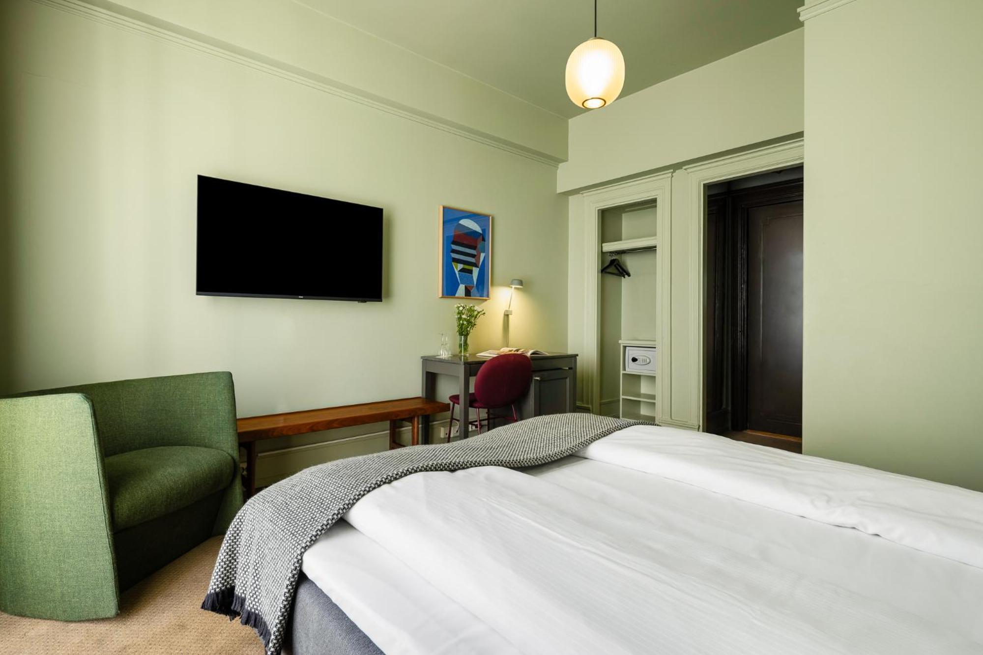 Standard Queen Room,1758298289:JPEG