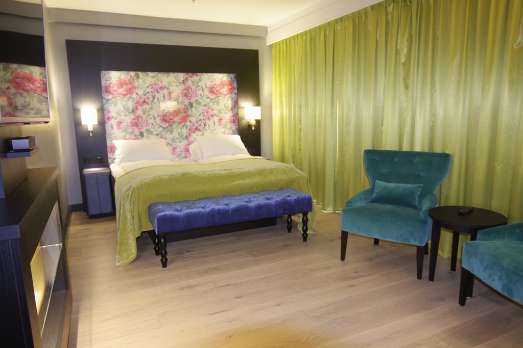 Superior Double or Twin Room,415875681:JPEG