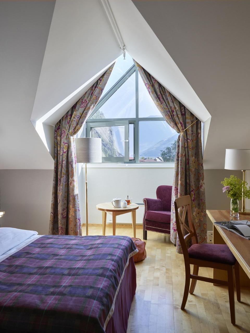 Double Room,1216983925:JPEG