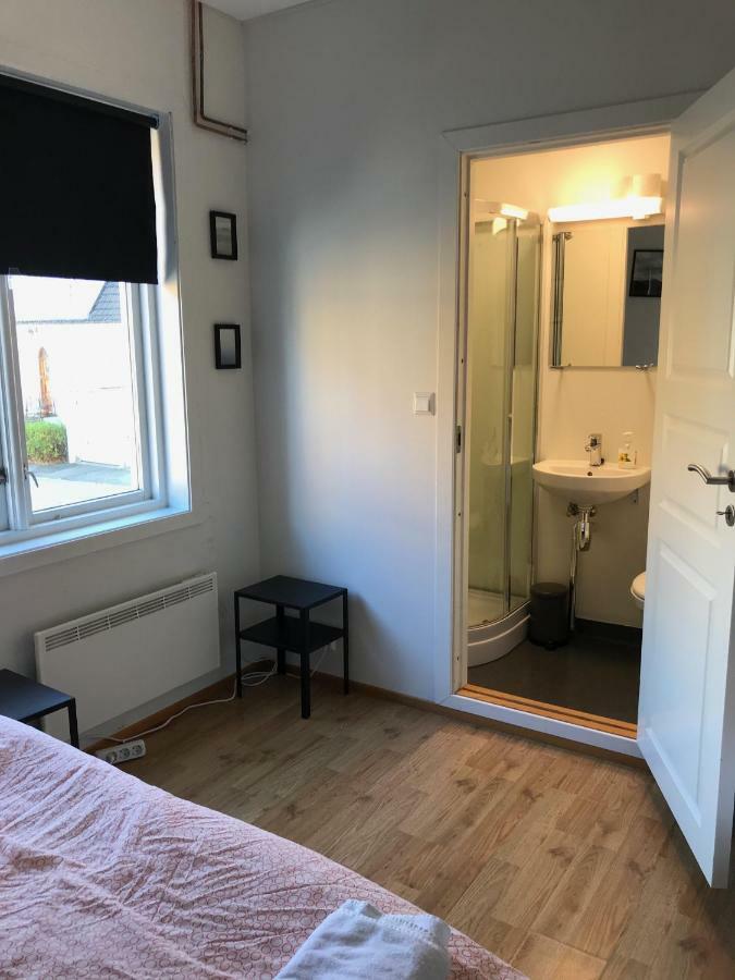 Vierpersoonskamer met Eigen Badkamer