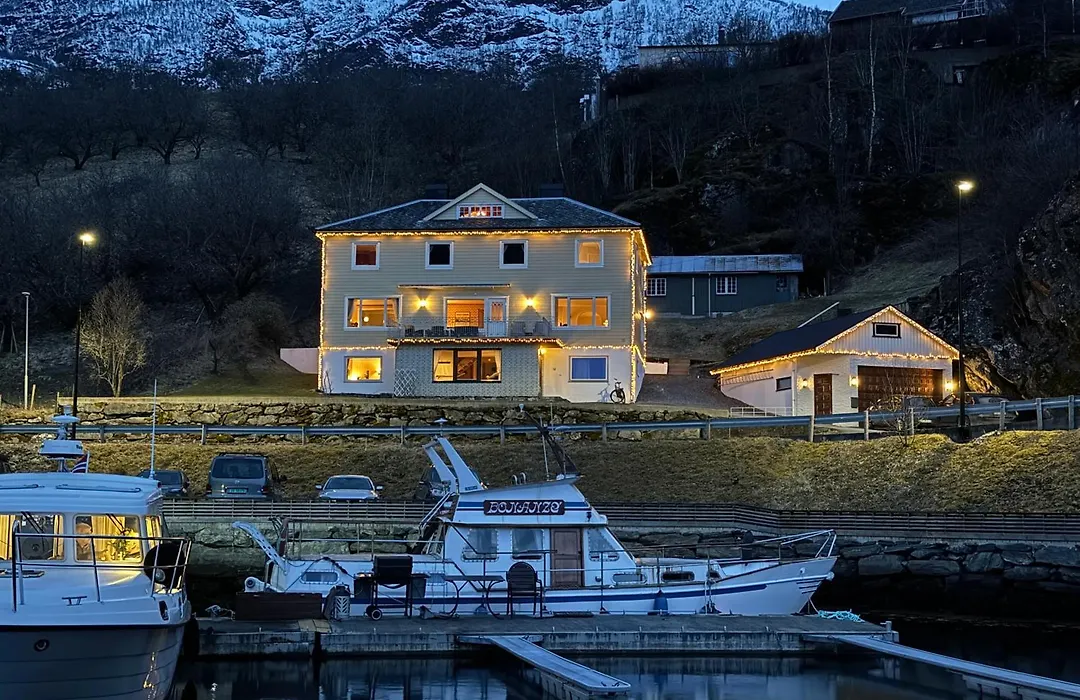 Svingen Guesthouse - Panoramic Fjord Views In Flam-1