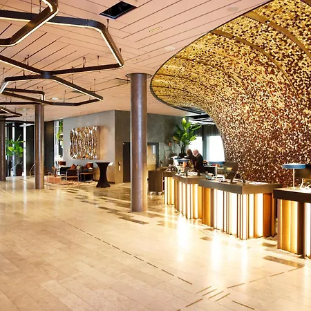 Clarion Hotel The Hub-3