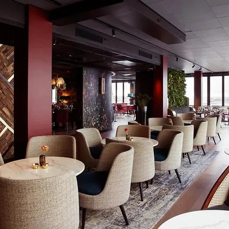 Clarion Hotel The Hub-2