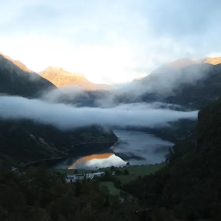 Lunheim In Geiranger-2