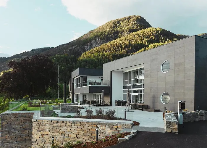 Hardanger House