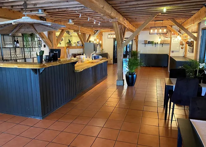 Sunde Fjord Hotel, Free And Easy Parking