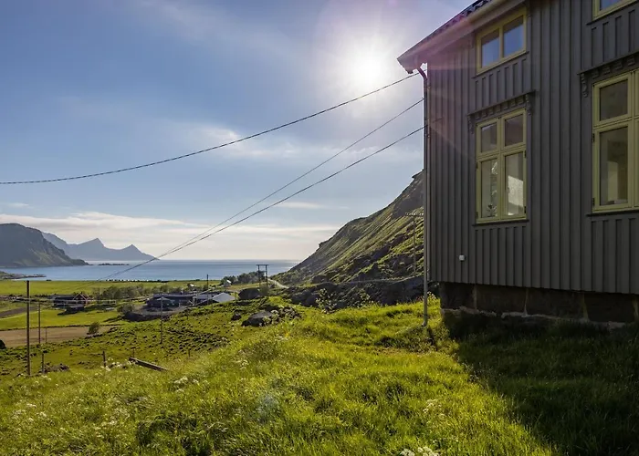 Feriehus Med Flott Havutsikt Ved Hauklandstranden