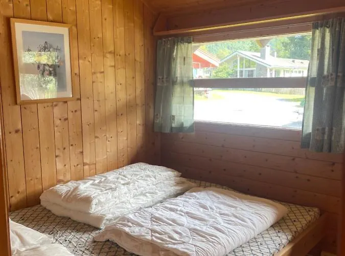 Midttun Camping Og Feriehytter