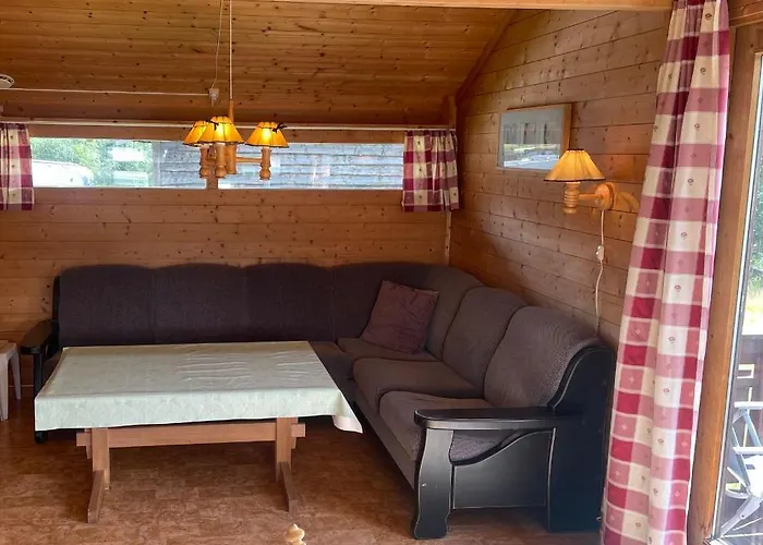 Midttun Camping Og Feriehytter