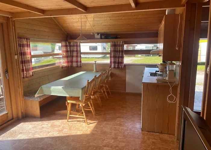 Midttun Camping Og Feriehytter