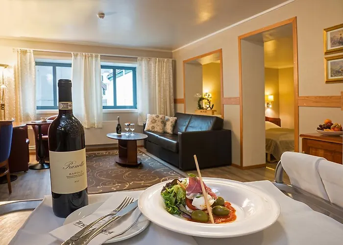 Tino'S Hotel