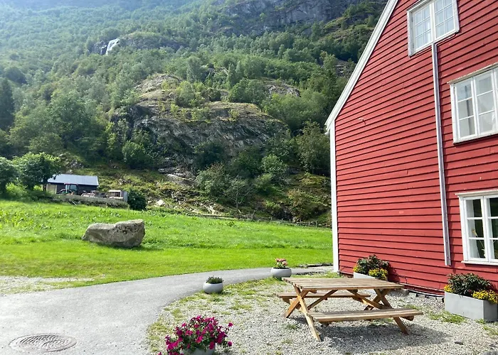 Brekke Gard Hostel