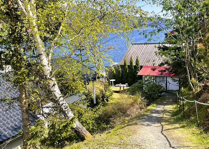 Der Fjordtraum In Balestrand Direkt Am Wasser