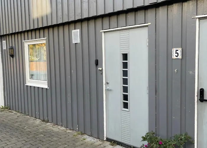 Lys Rent Og Trivelig Hybelleilighet