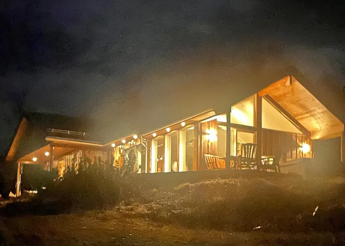 Feriehus I Talvik Med Badstue Og Jacuzzi