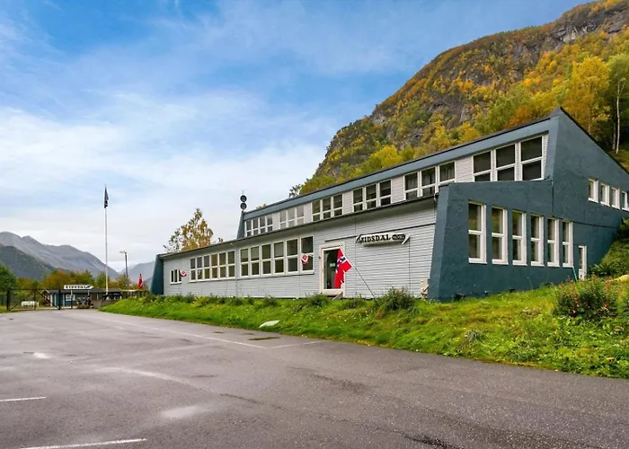 Eidsdal Hotel & Resturant