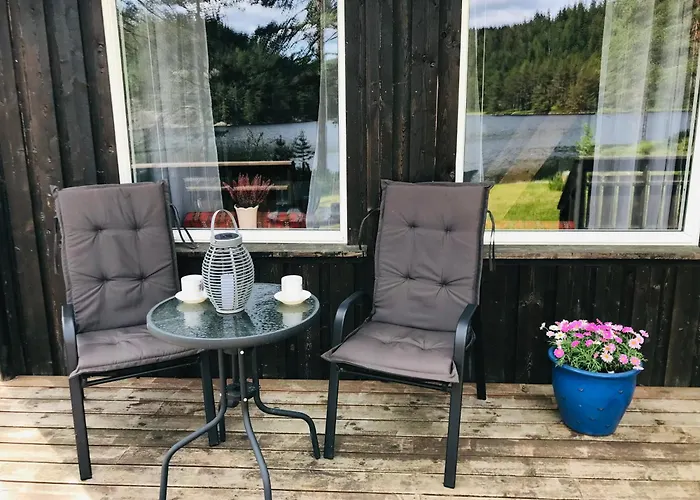Fredelig Og Landlig Hytte