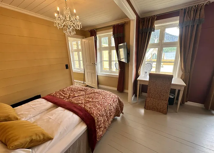 Hofslund Fjord Hotel