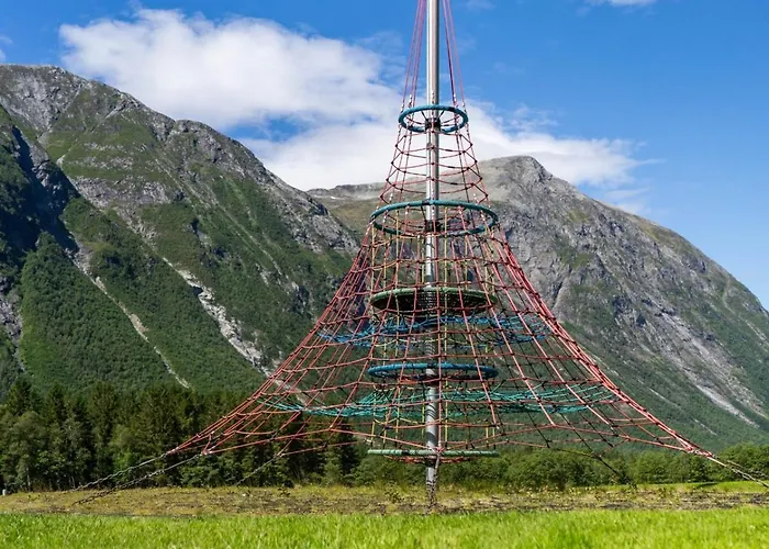 Trollstigen Camping And Gjestegard