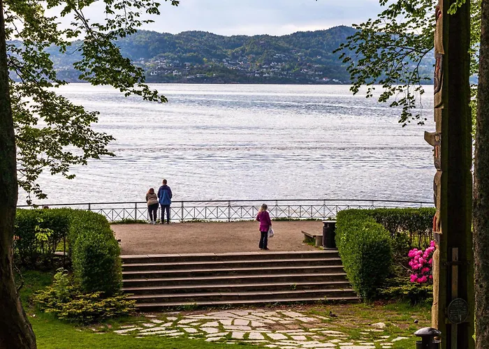 Bergen Gem Straight Out Of History - Built In 1750