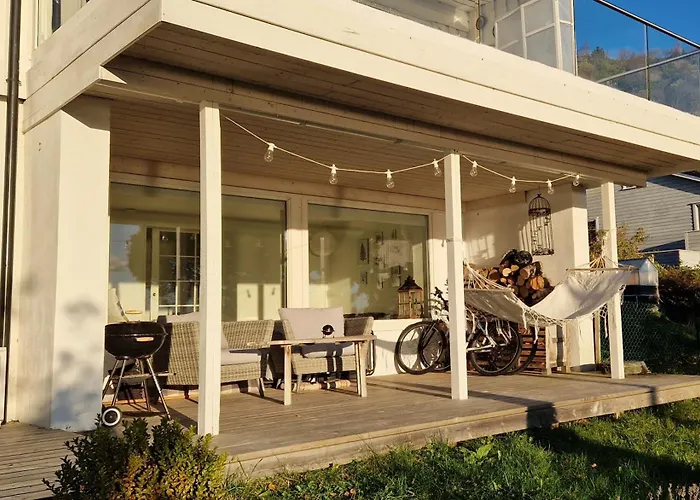 Relaxing Place On Godoya