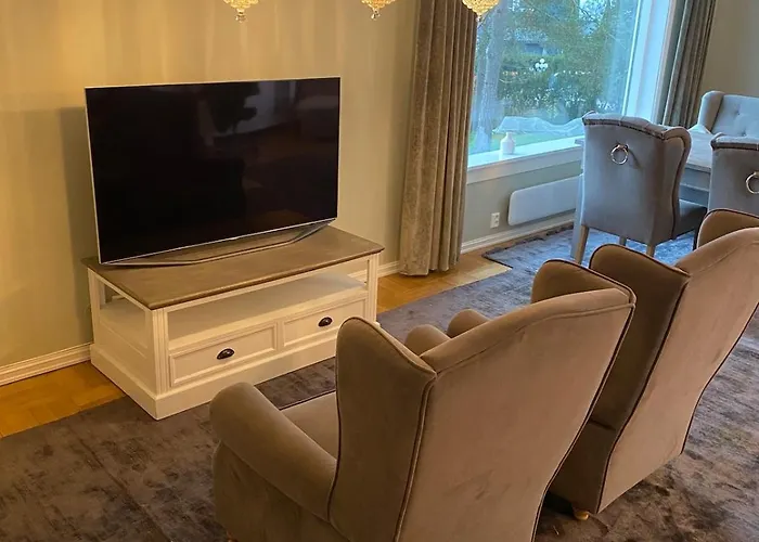 Family-Friendly Villa In Oslo - Holmenkollen