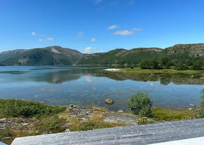 Seaside Cabin With Fjord Views In Skjerstad