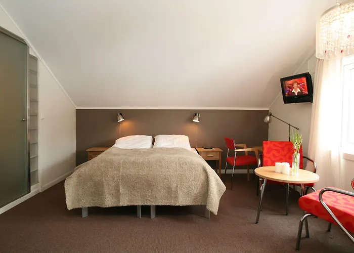 Breidablikk Guesthouse