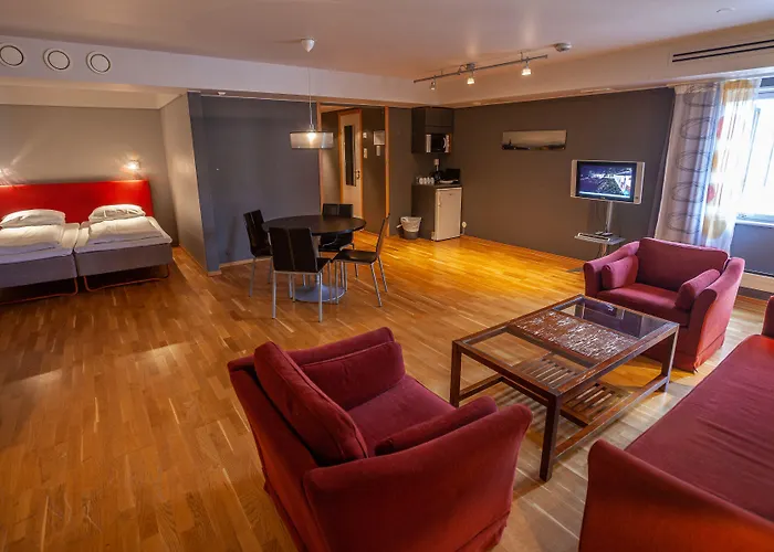 F2 Hotel