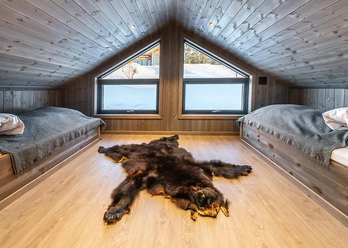 Luxurious Mountain Lodge