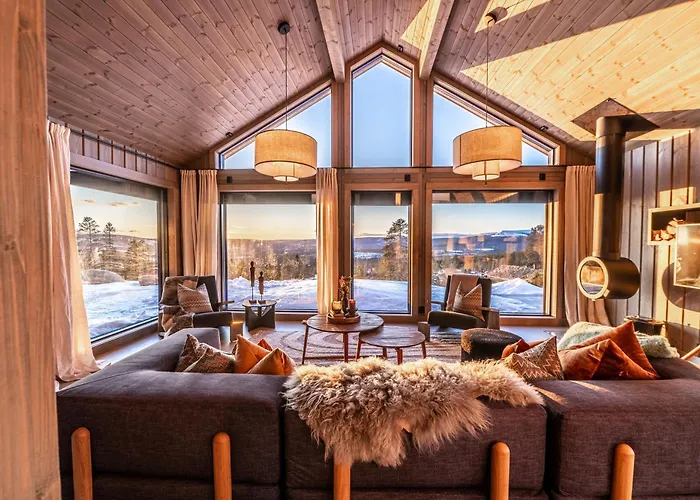 Luxurious Mountain Lodge