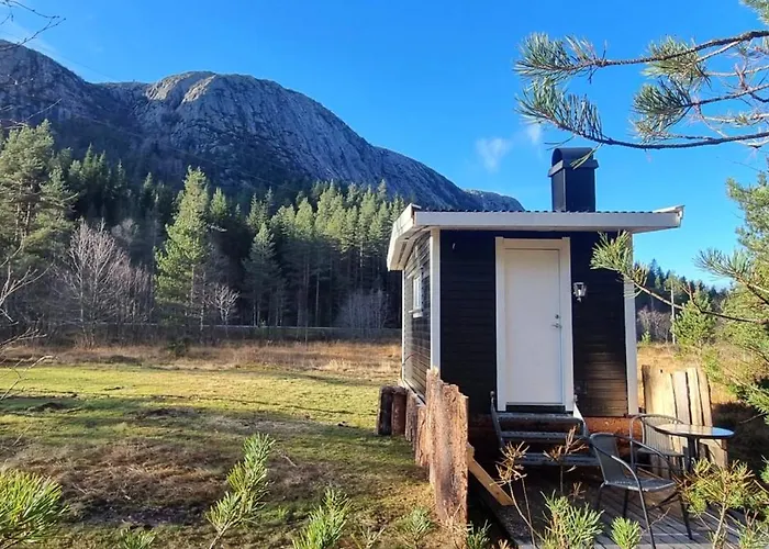 Hjortebu I Naturskjonne Omgivelser