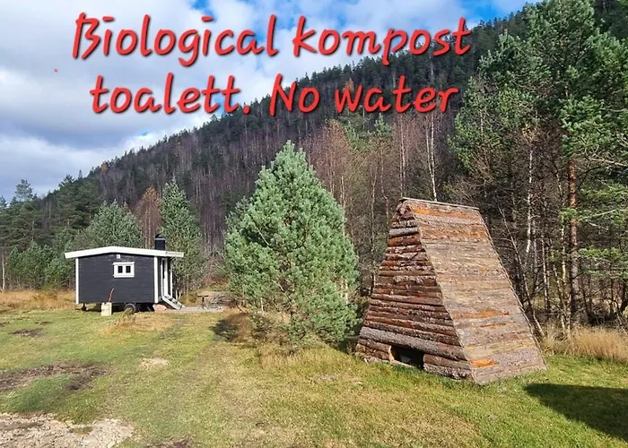 Hjortebu I Naturskjonne Omgivelser