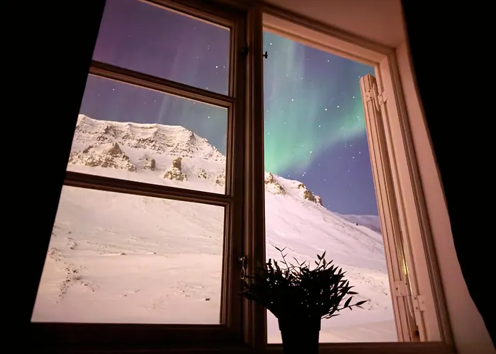 Gjestehuset 102 - Your Home Away From Home!