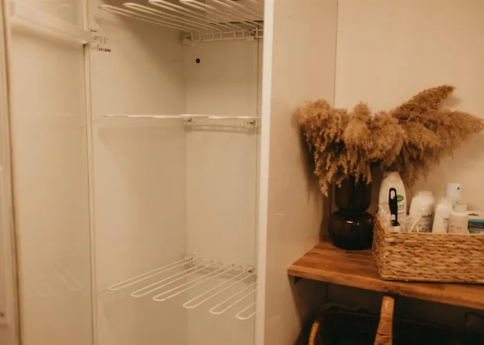 Eira Glamping - Ocean View, Fire Pit & Sauna Rental