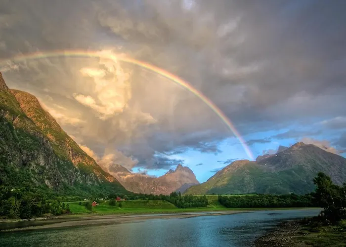 Andalsnes Camping Og Motell As