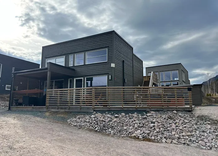 Exclusive Funkis Cabin, Lake View, Rooftop Terrace, Jacuzzi, Sauna, Close To Golf And Alpine