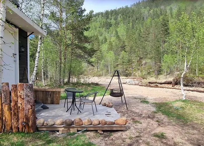 Hjortebu I Naturskjonne Omgivelser