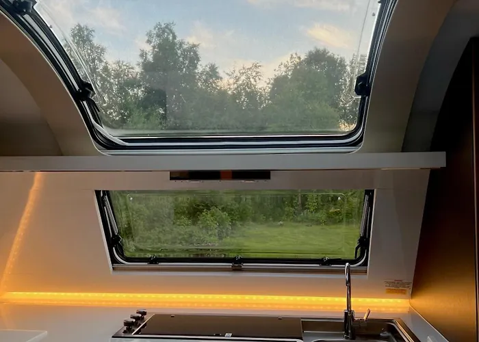Scandi Hotel On Wheels !The Peak Of Your Dreams