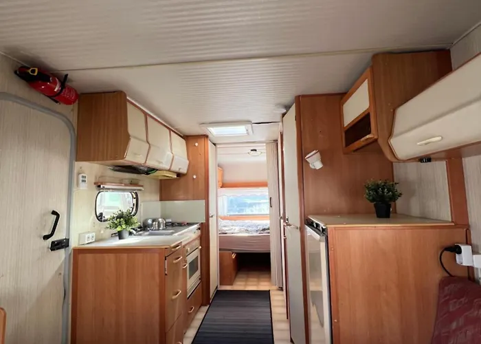 Stunning Summer Caravan In Sommaroy
