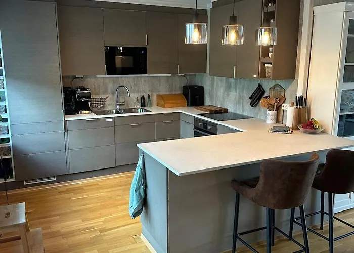 Central And Cozy Apartment - Free Parking