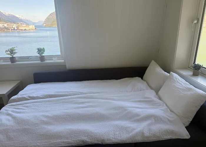 Newly Renovated Apartment With Spectacular Fjord Views
