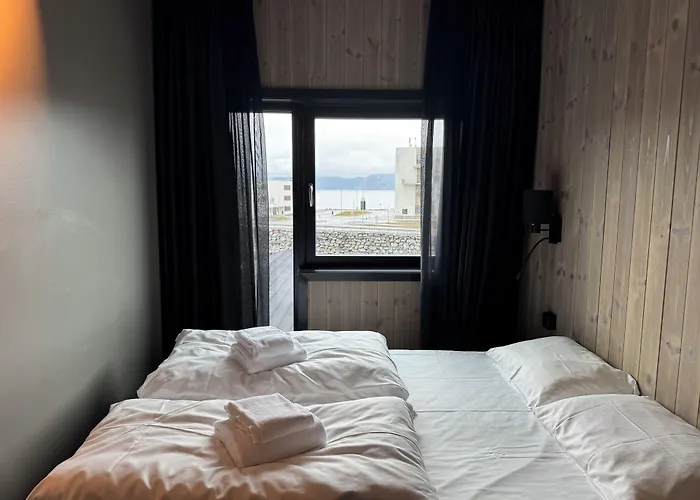 Arctic Sea Hotel