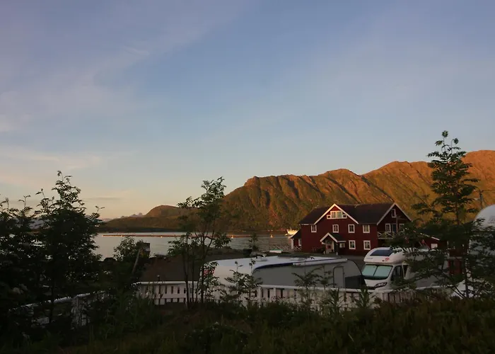 Toftenes Sjohuscamping As